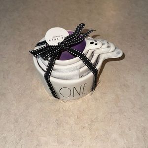 NWT Rae Dunn Ghost Halloween ceramic measuring cups